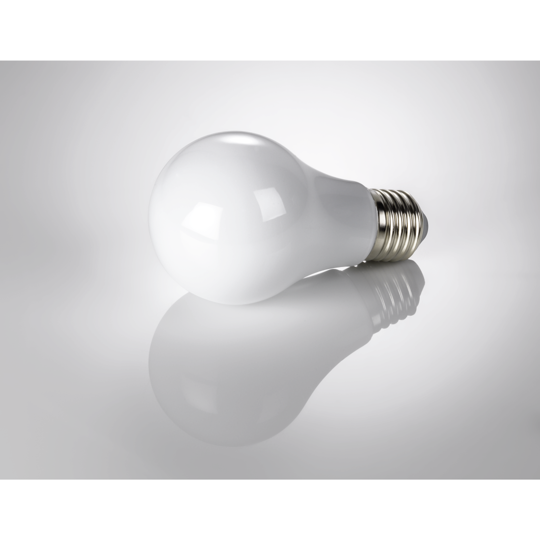 abx3 High-Res Image 3 - Xavax, LED Bulb, E27, 630lm replaces 50W Bulb, warm white, full glass