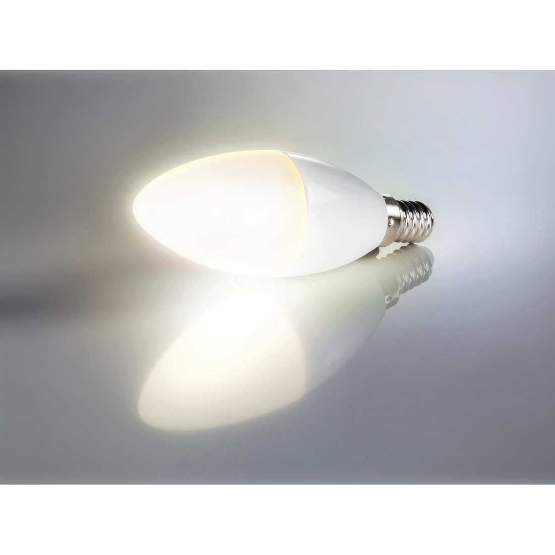 abx4 High-Res Image4 - Xavax, Ampoule LED, E14, 806lm rempl. 60W, ampoule bougie, blanc chaud